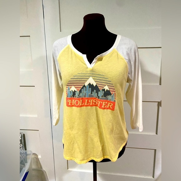 Hollister Tops - HOLLISTER Size M shirt**.
